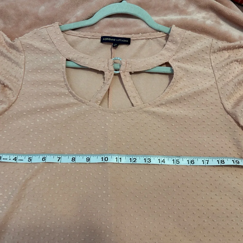 Peach Textured Top - Picture 5 of 6